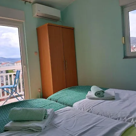 Apartment Small With A Sea View *
