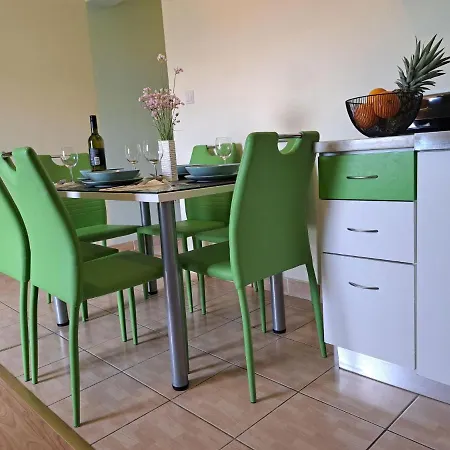Apartment Small With A Sea View *
