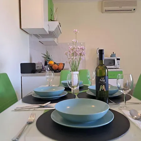 Apartment Small With A Sea View Kastela